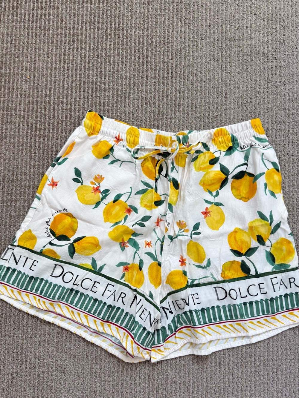 H&M White and Yellow Lemon-Print Women’s Shorts